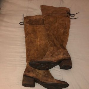 Born Gallinara Rust distressed Suede boots